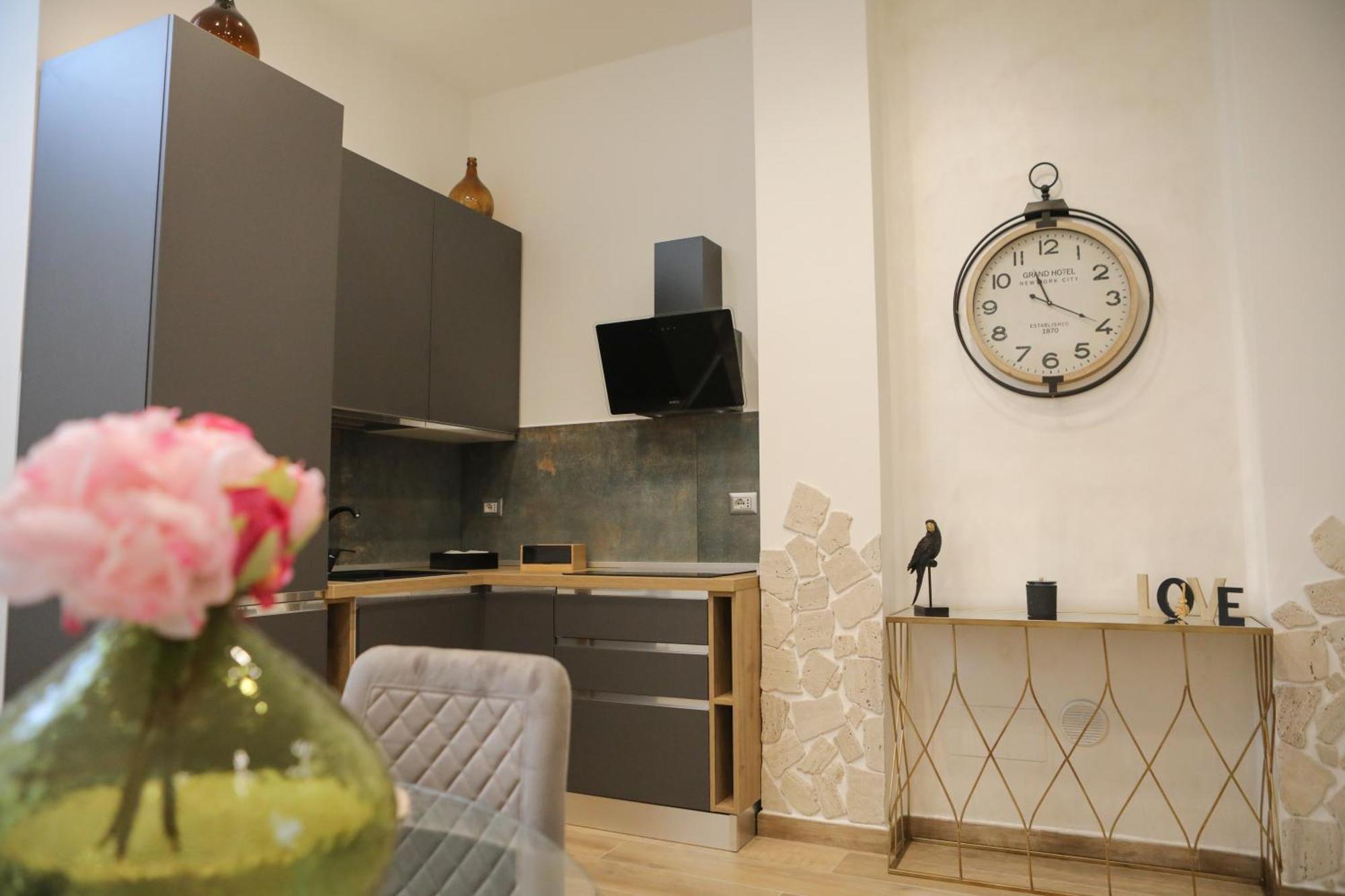 Appartement Luxury Regina 14 à Bari Extérieur photo