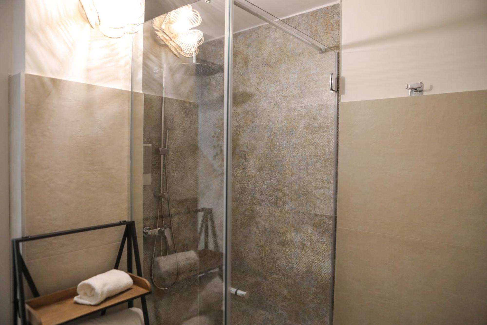 Appartement Luxury Regina 14 à Bari Extérieur photo