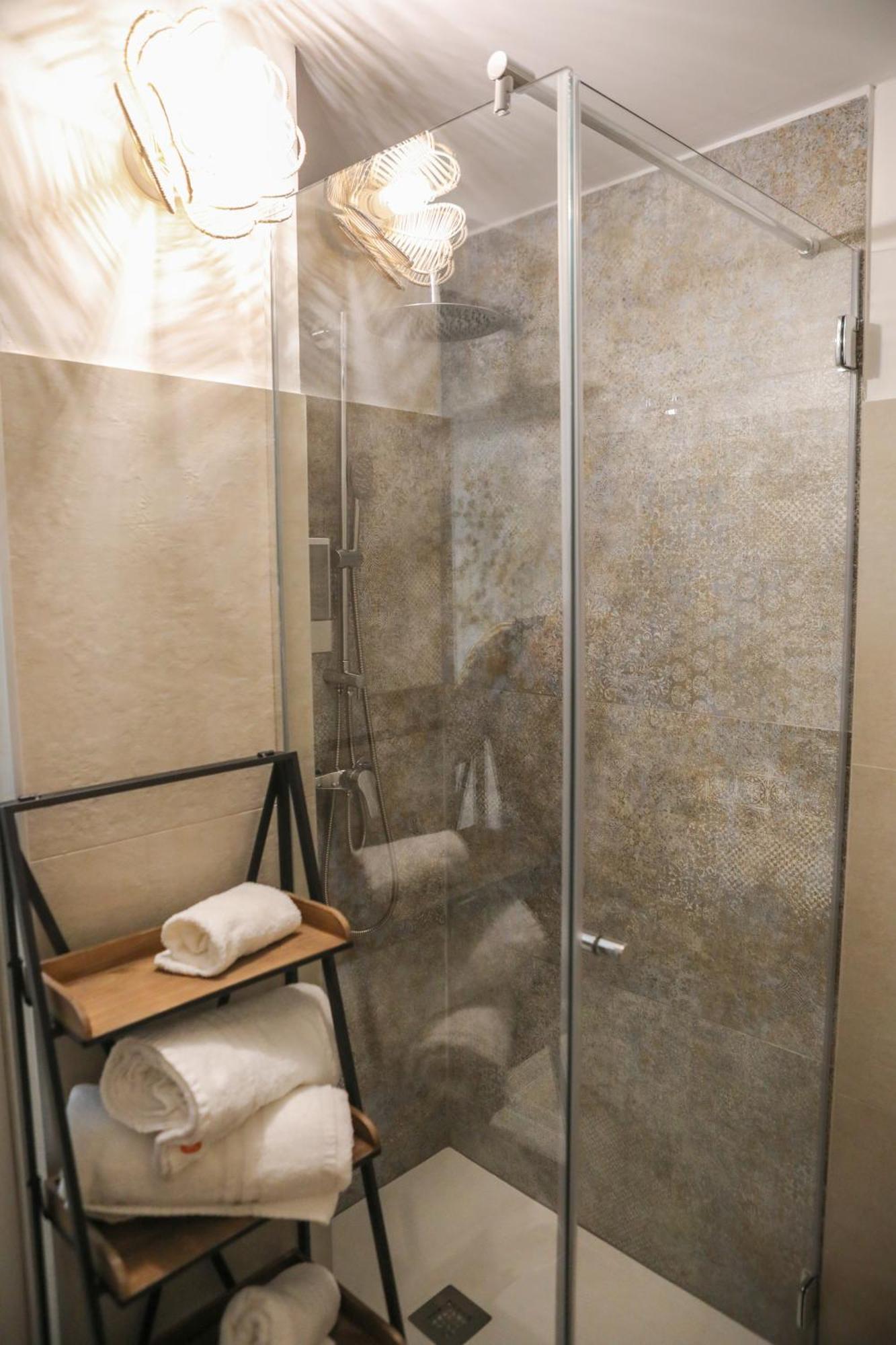 Appartement Luxury Regina 14 à Bari Extérieur photo